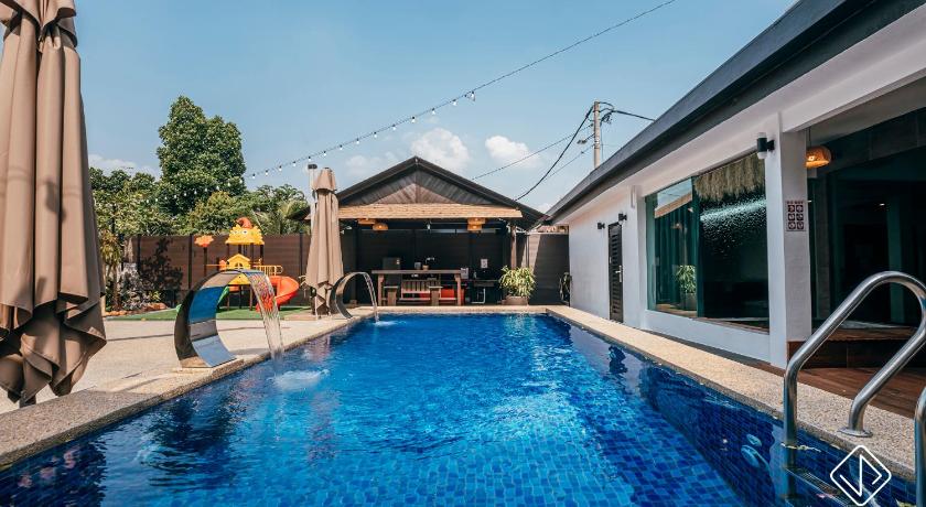 Ipoh Ipoh Cozy 27 Pool Villa 6B5B (30 pax) by Verve 4-Star Guesthouse suite