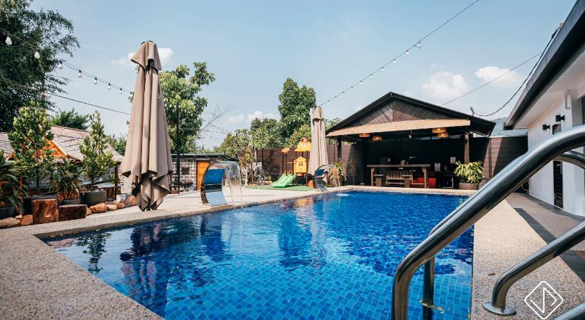 Ipoh Ipoh Cozy 27 Pool Villa 6B5B (30 pax) by Verve 4-Star Guesthouse room