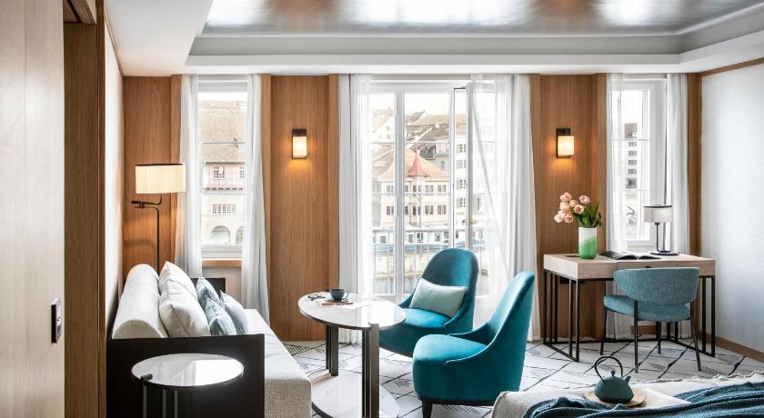 Image of Riverside Junior Suite 3