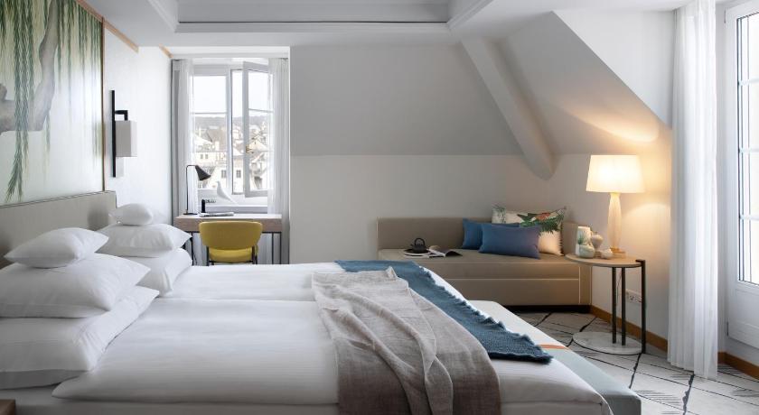Image of Riverside Signature Suite 5