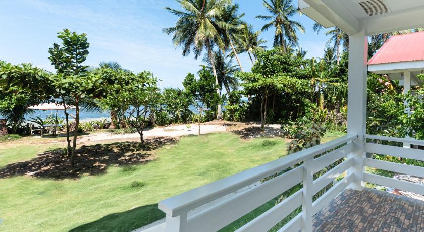 Image of Deluxe Double Room with Side Sea View 14