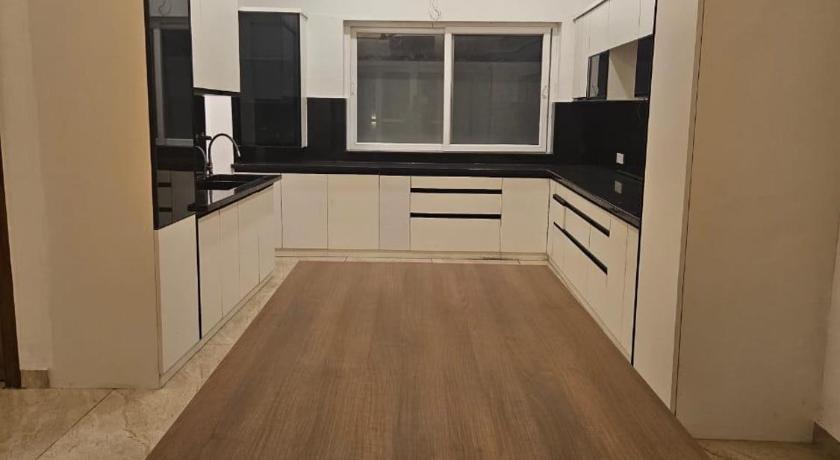 Sandane homes  near India Expo Centre and Mart - image 33