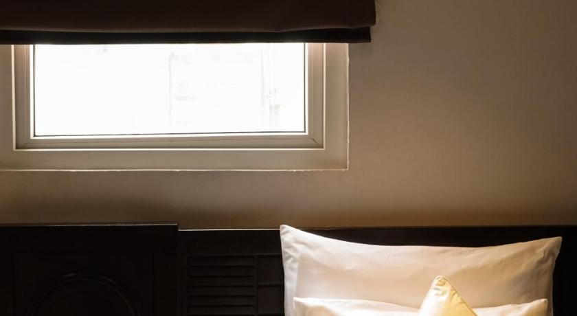 Image of Premier Twin Room 15