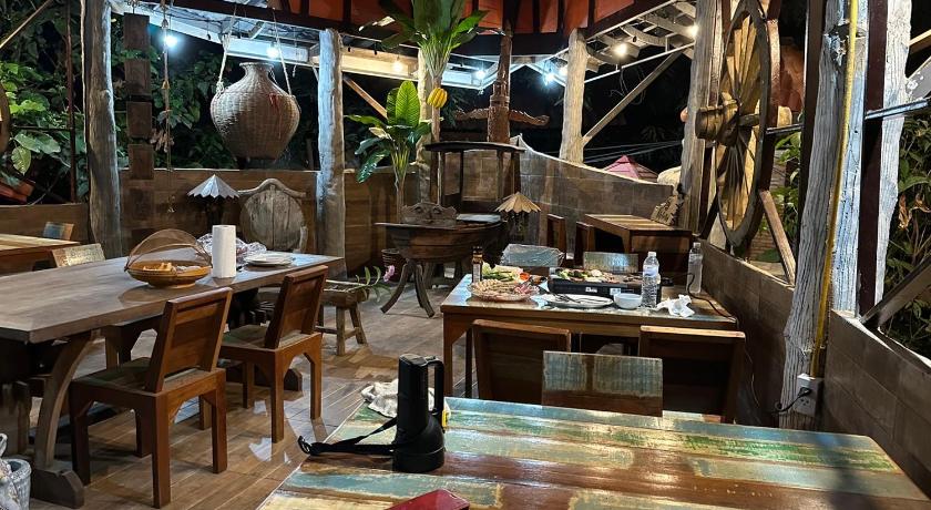 コンケン Denen Resort&minizoo 4つ星 ホテル レストラン