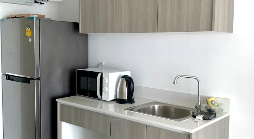 Near Suvarnnabhumi Airport/5 mins walk Mega Bangna - image 2