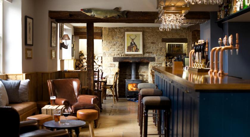 The Trout at Tadpole Bridge — Hotel in Faringdon