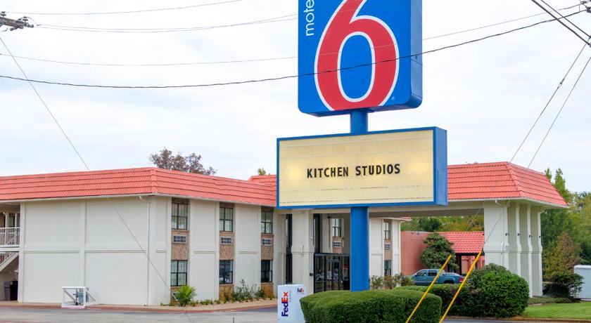 Motel 6-Palestine, TX