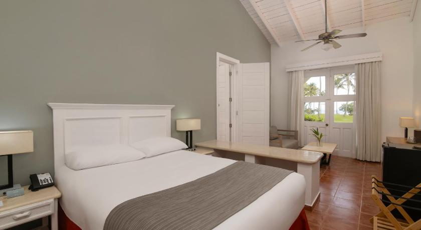 Image of Two-Bedroom Club Bungalow 0