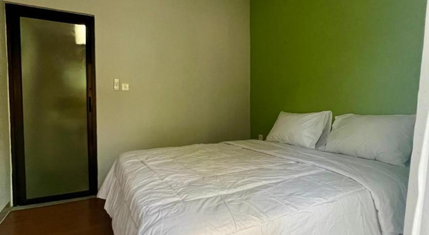 Image of Standard Double Room 6