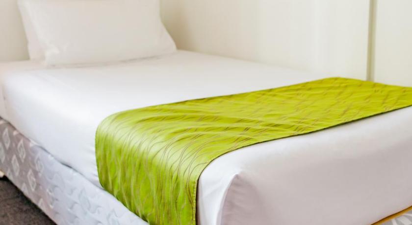 รูปของห้องเตียงเดี่ยวพร้อมห้องน้ำส่วนตัว (Single Room With Private Bathroom) 2