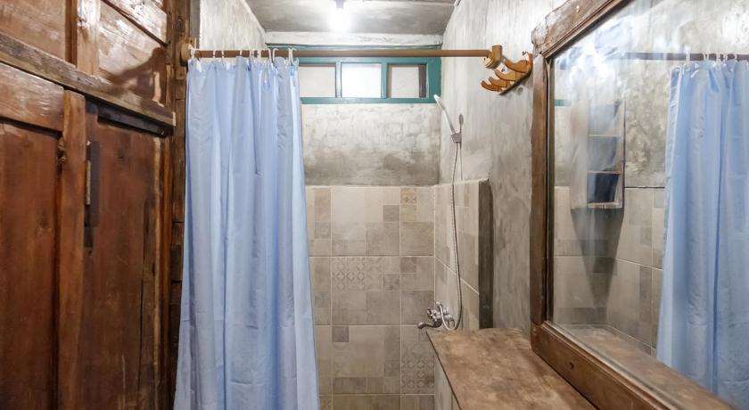 TwoSpaces Living at Wave And Chill House Canggu - image 43