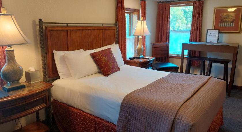 Mount Pocono (PA) Woodfield Manor - A Sundance Vacations Property 3-Star Accommodation lobby