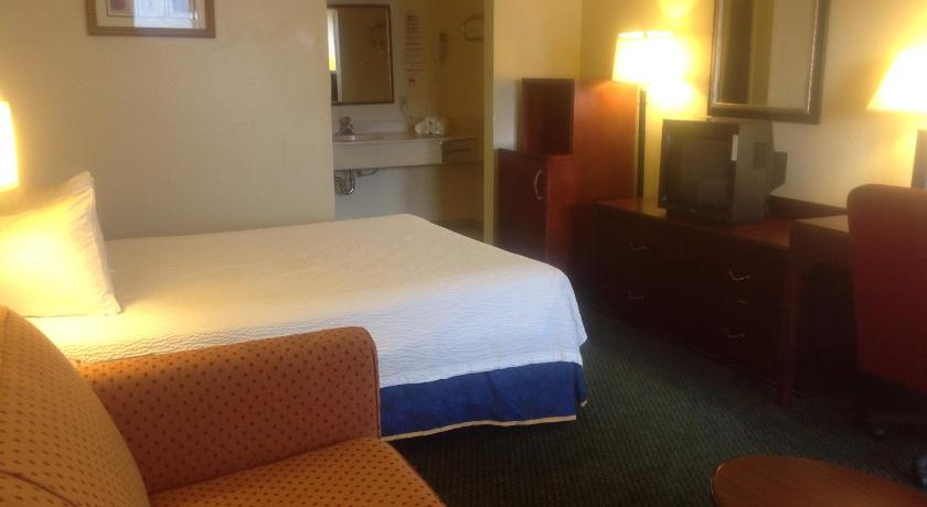 Eunice Plaza Motel photo