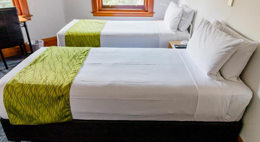 รูปของห้องพักสำหรับ 4 ท่าน (Quad Room) 10