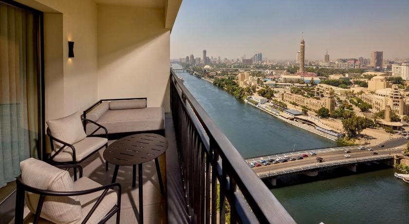 Image of Panoramic Nile, Club lounge access, 1 King, Riverfront, Balcony 1