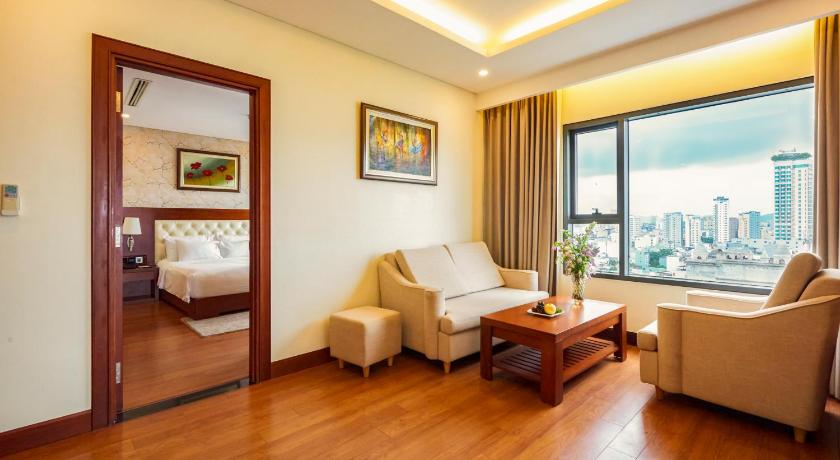 Image of Grand Family Sea View 8