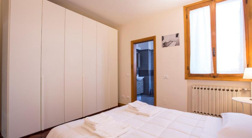 Image of One-Bedroom Apartment 11