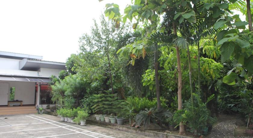 Homeku Guesthouse Room 1 near airport Latkrabang - image 14