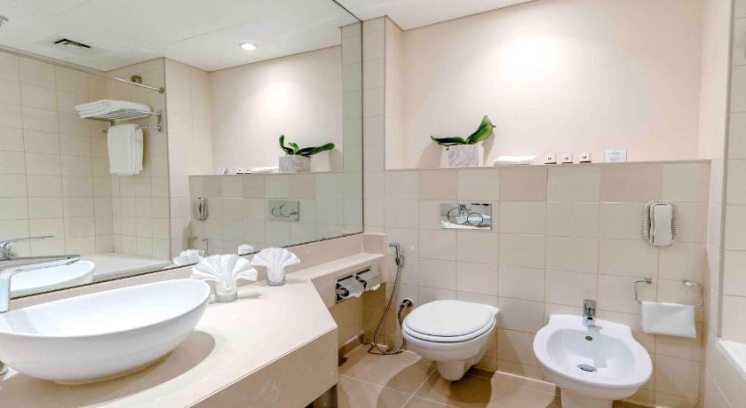 Image of Deluxe King City View 10