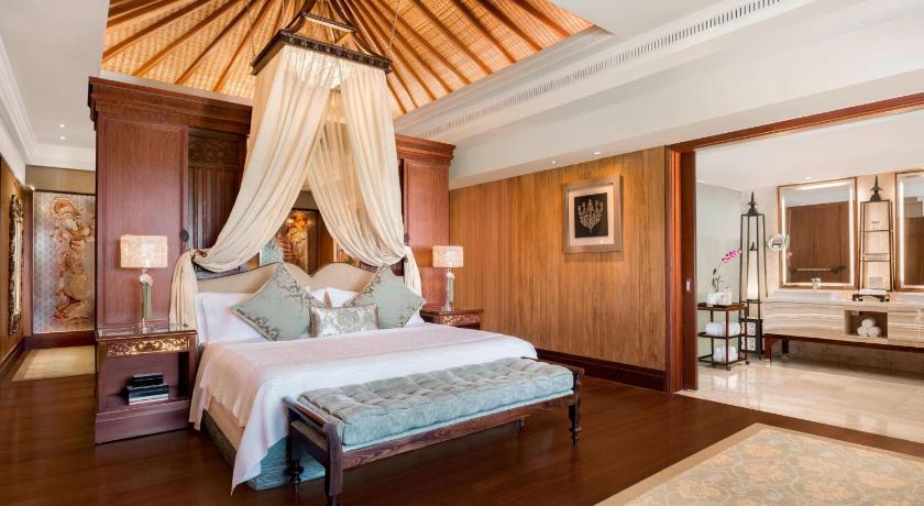 Image of Grand Astor, 2 Bedroom Presidential Suite, Sea facing view with Complimentary Airport Transfer 1
