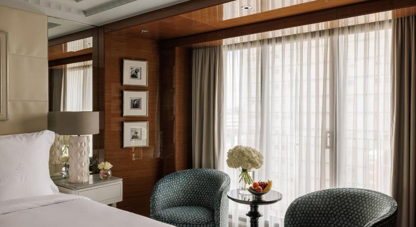 Image of Westminster Suite with King Bed 4