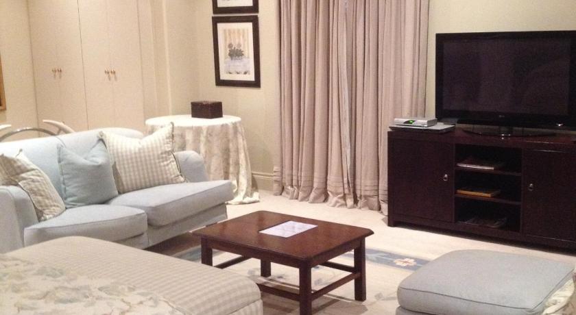 Image of Luxury King Room 11