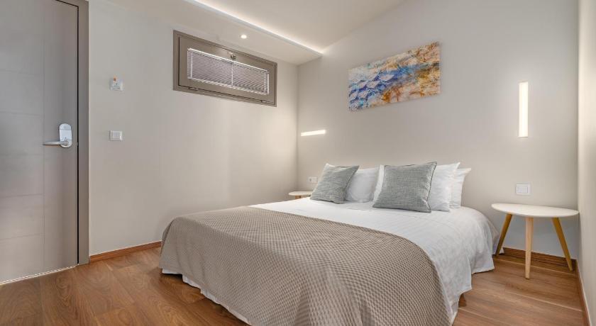 Image of Penthouse Suite Sea Front 8