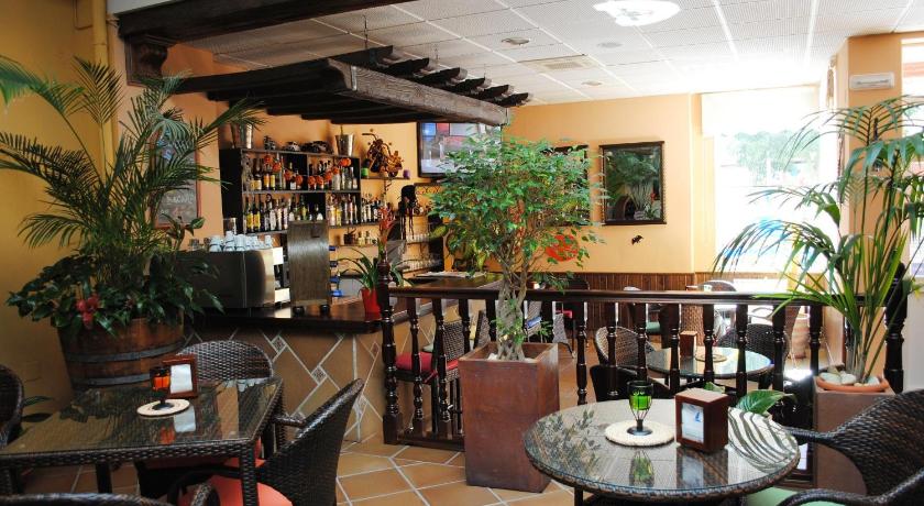 Hotel María Cristina - image 9