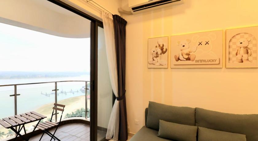 Bay Laurel @ Danga Bay 2Room【Seaview】 - image 3