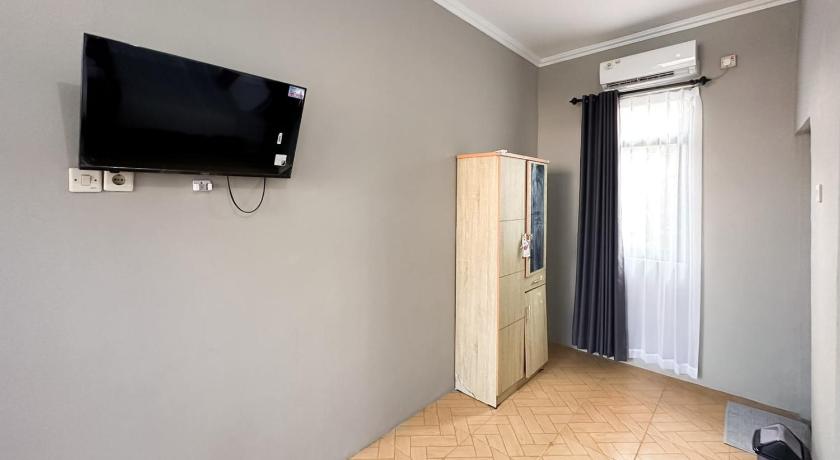 RedDoorz near Maulana Yusuf Stadium Serang – Serang, KY