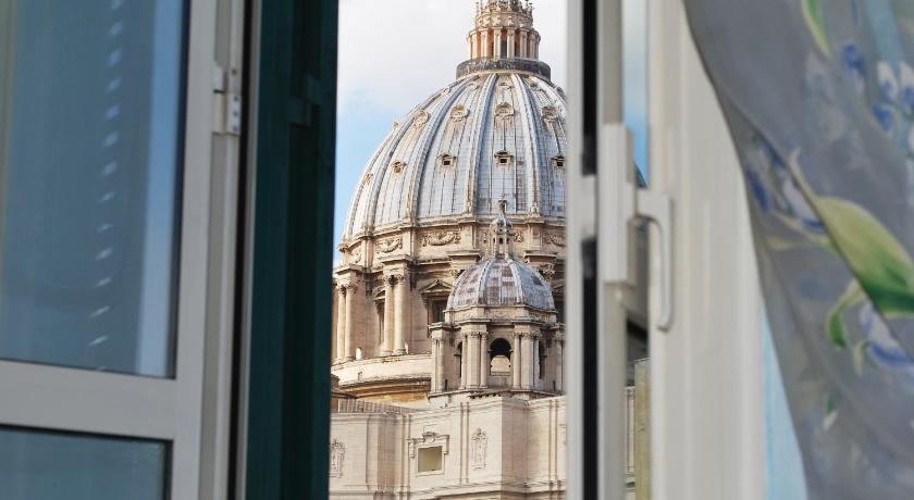 San Peter's Corner photo