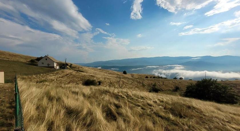 普拉日内 Guest House Highland 4星级 单人房 泳池