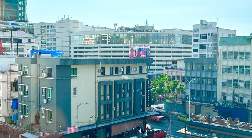 Park Hotel - image 10