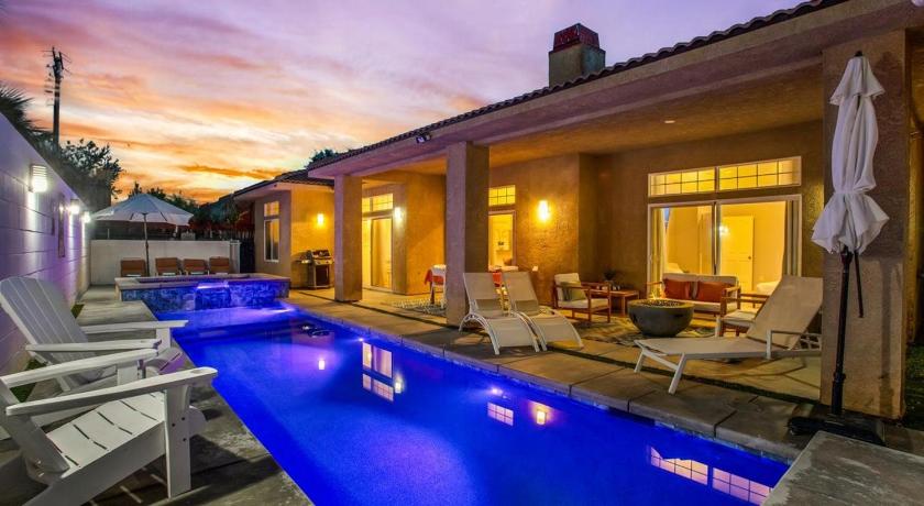 The Desert Gem Pool Spa Gated Home