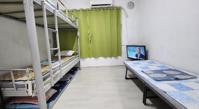 Image of Two-Bedroom Apartment 0