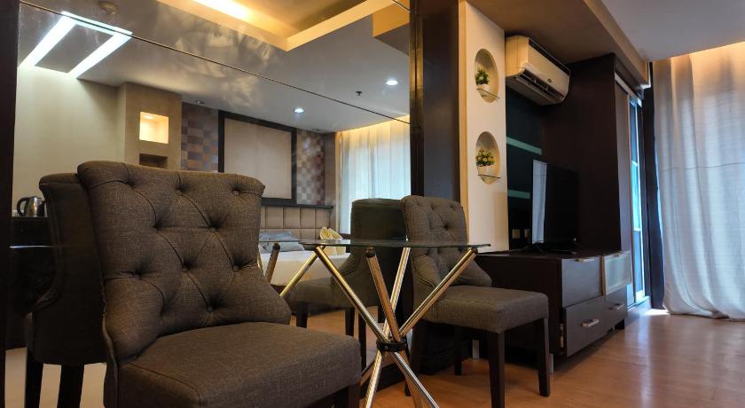 Image of Deluxe Room 1