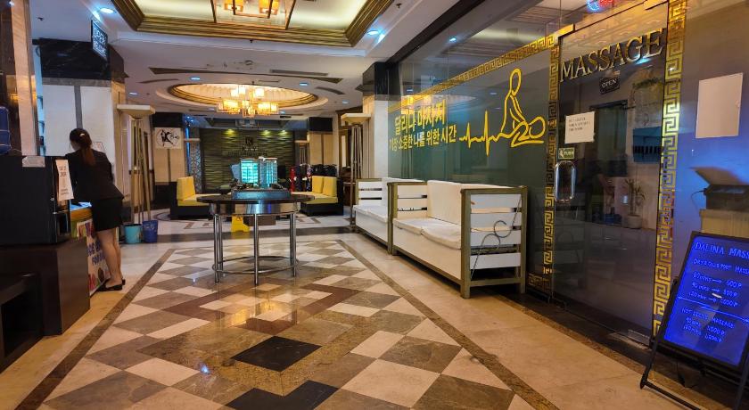 Image of Deluxe Room 10