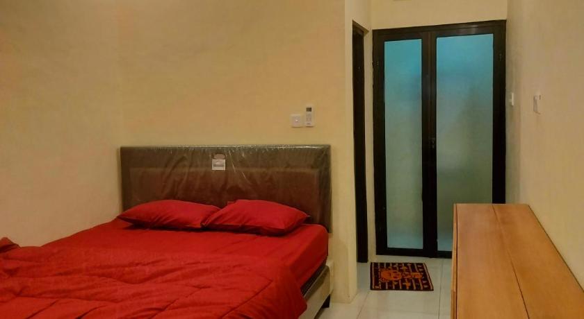 KARJO HOME STAY SYARIAH - image 11
