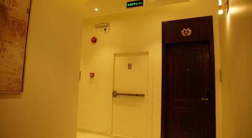 ダンマーム view Rose Hotel Apartment 4つ星 ゲストハウス スイート