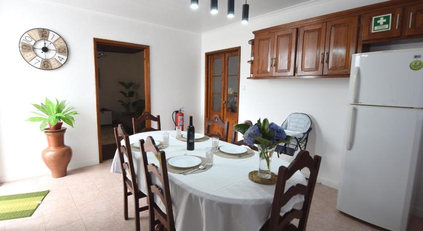 アルガルビア Sunset GreenHouse 4つ星 シングルルーム ロビー