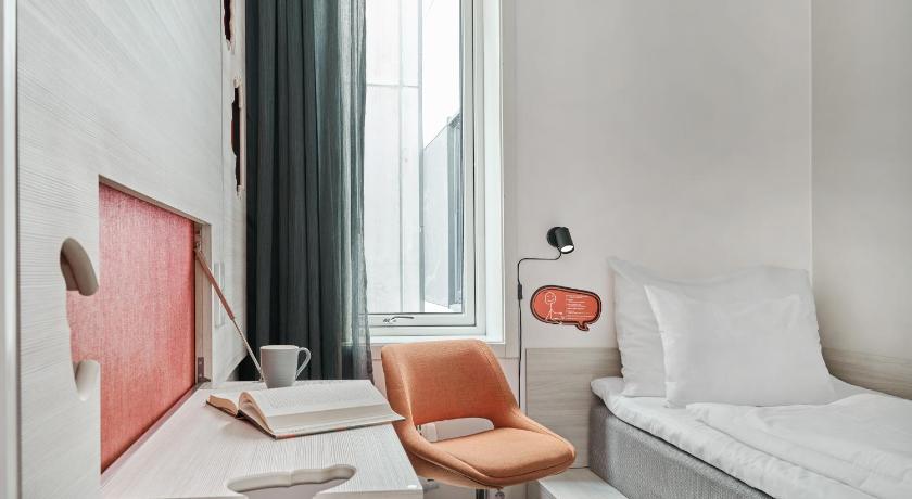Image of Small Single Room 1