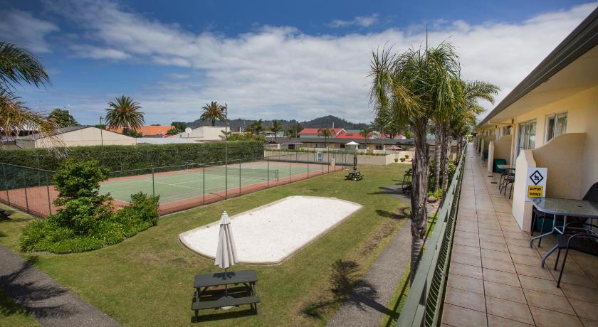 Palm Pacific Resort & Motel photo