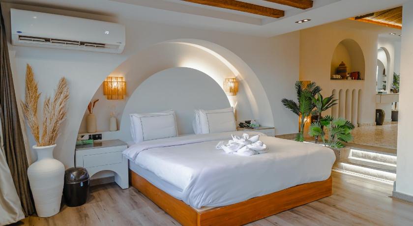 Image of Royal Suite 0