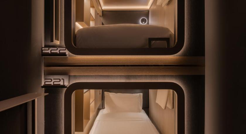 Image of Female Private Room with 2 Single Capsule 1