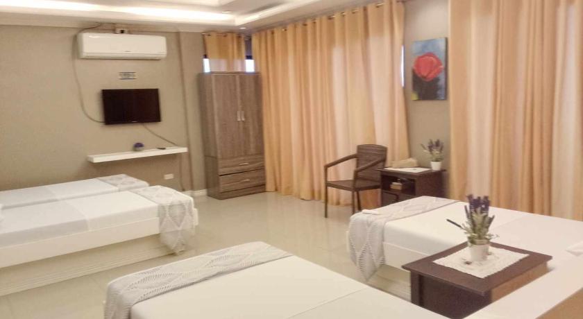 Image of Family Room 0