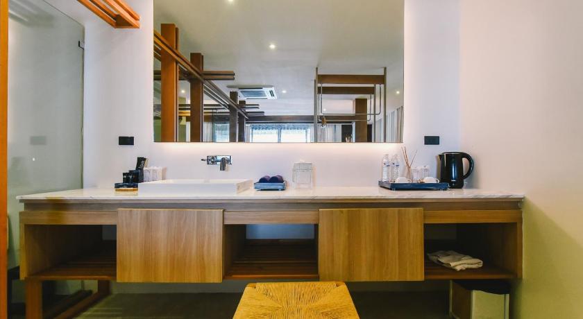 Image of Grand Sea View Room 10