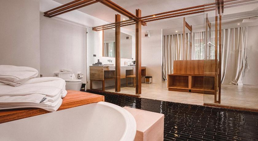 Image of Grand Sea View Room 11