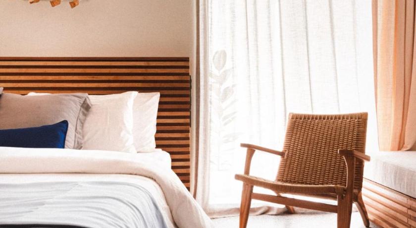 Image of Suite 7
