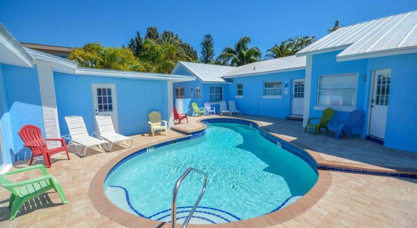 Villa 1 Walk to Siesta Beach