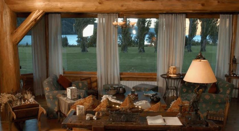 Image of Suite with Lake View 3